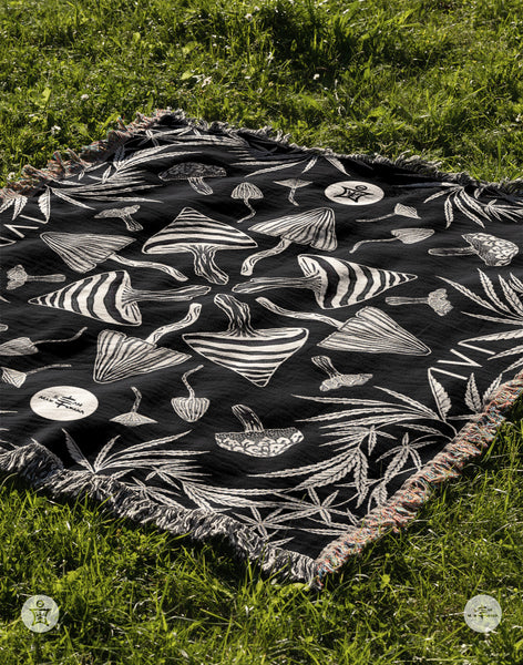 IVI - Mushroom + Cannabis Blanket BW