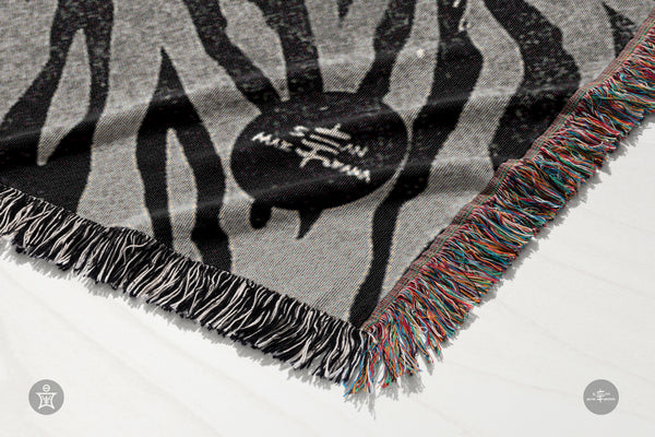 AEON Tiger Blanket Black White Gold