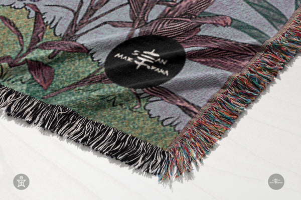 VIN - Ambrosia Grape Vine Scene Jacquard Woven Blanket