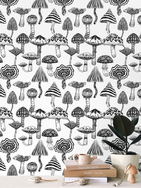 IVI - Mushroom Pattern - Black Line