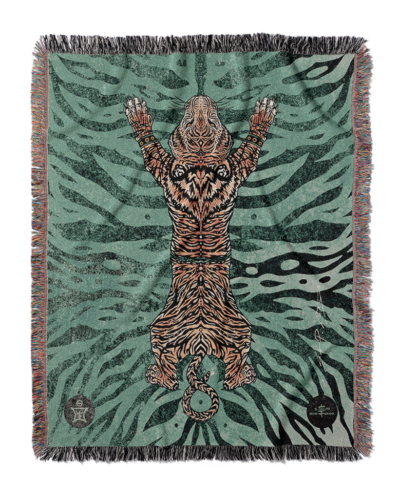 AEON Tiger Blanket